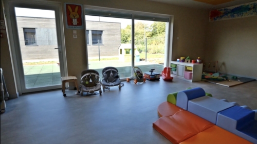 F1745B76-EFC5-4CE0-9FB6-B075038DCBC7_1_201_a