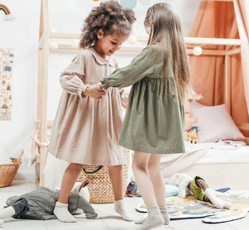 micro-creche-lesbyansbins-eveil-musical